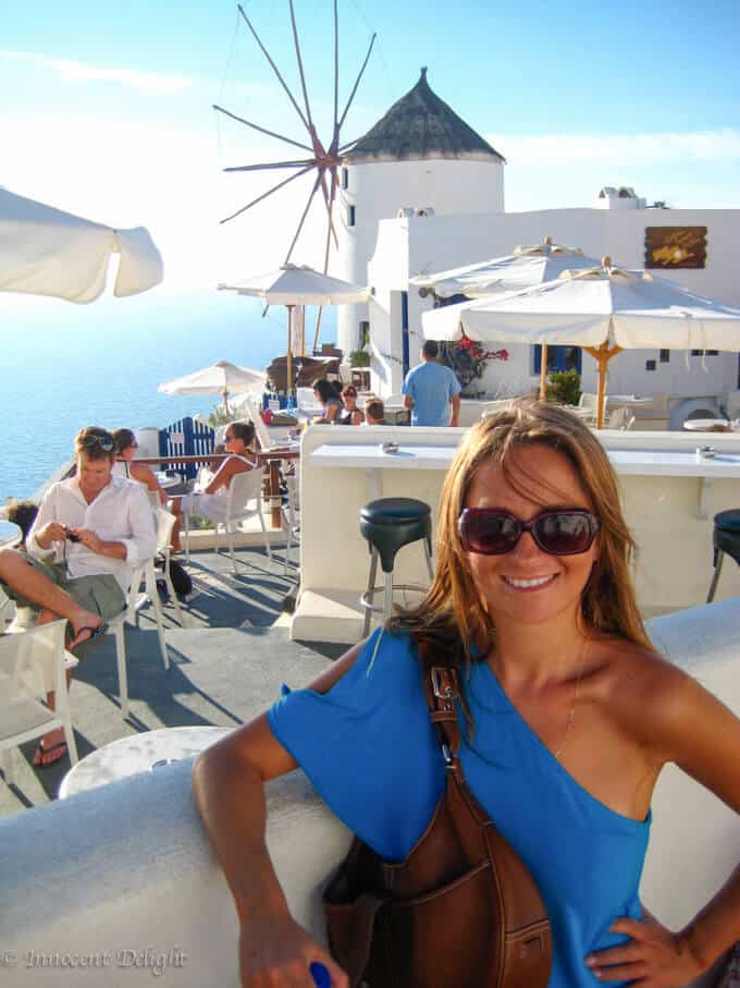 Greek Frappe Coffee is an amazingly light and creamy iced coffee that is both refreshing and comforting, all at once. Fluffy and chilled coffee(?)......yes, please.