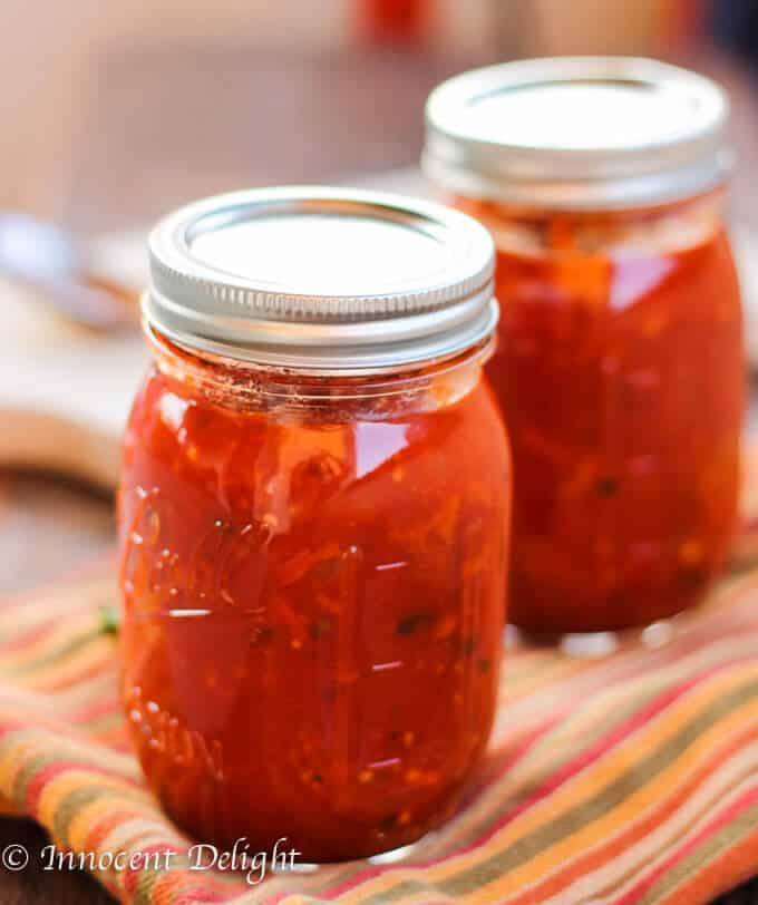 Easy Slow Cooker Tomato Sauce