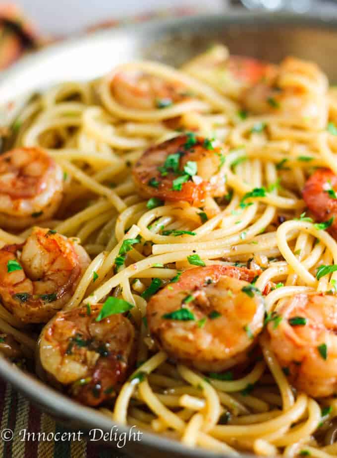This Easy Shrimp Scampi Spaghetti dish turned out to be one of the easiest, fastest and the most delicious weeknight dinners.