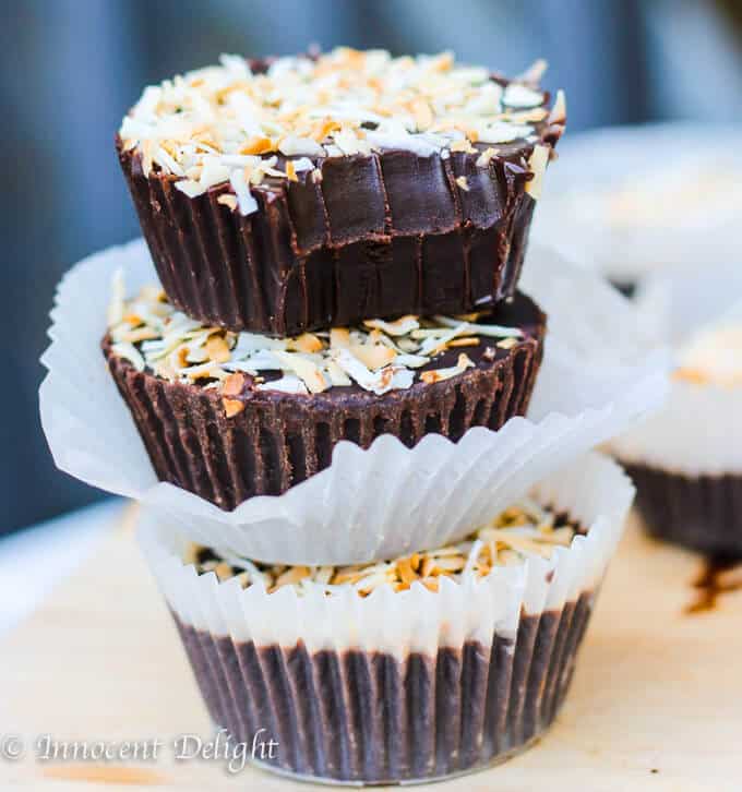 3 ingredients chocolate coconut fudge