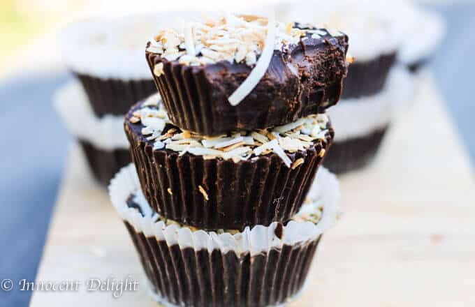 3 ingredients chocolate coconut fudge