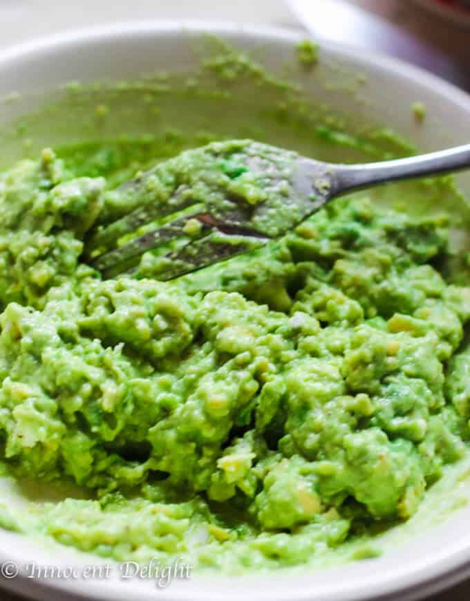 smashed avocado with poached egg toast