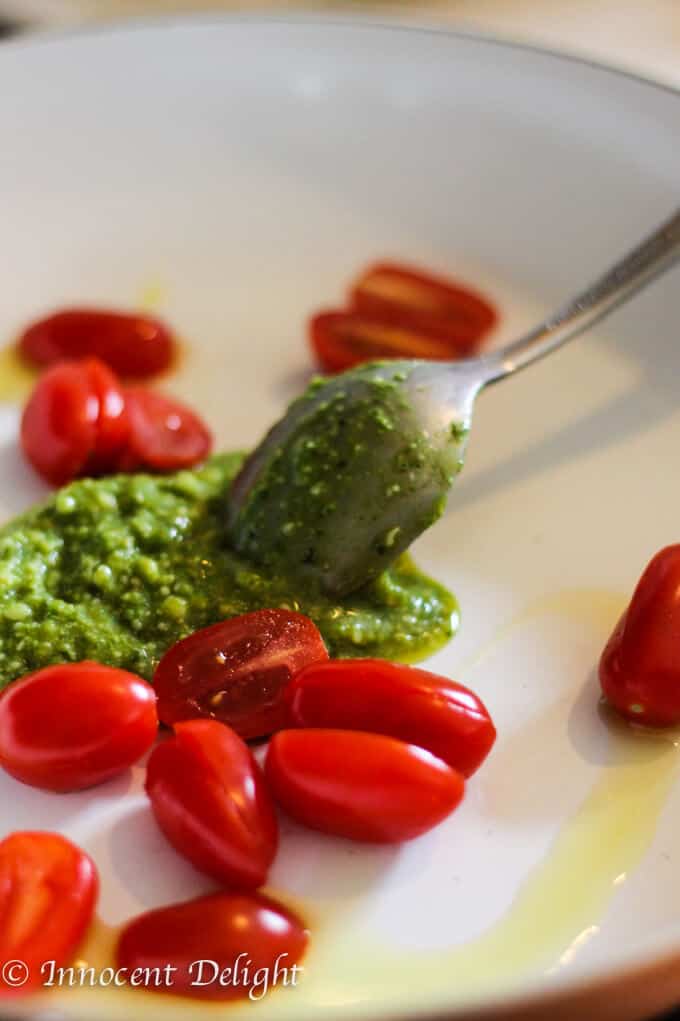 Pesto Zucchini Noodles with Cherry Tomatoes