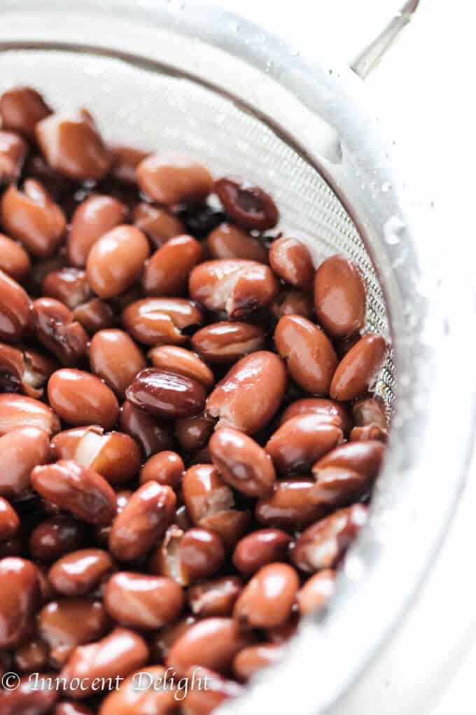 Black beans in coriander 