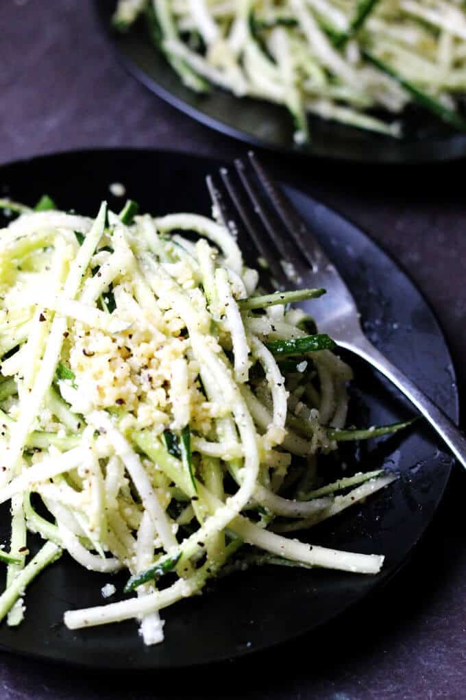 Cacio e Pepe Zucchini Noodles recipe is a perfect combination of one of the most famous Italian pastas with a healthy spiralized vegetable. It requires no cooking and can be served as main or side dish.