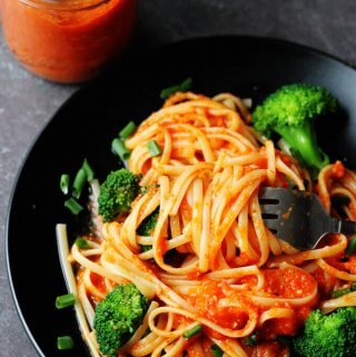 Linguine with Broccoli and Romesco Sauce is an amazing pasta dish with a uniquely Spanish twist. Freshly cooked linguine is tossed with broccoli and a sauce made of roasted red peppers, tomatoes, onions and toasted almonds. Simply delicious.