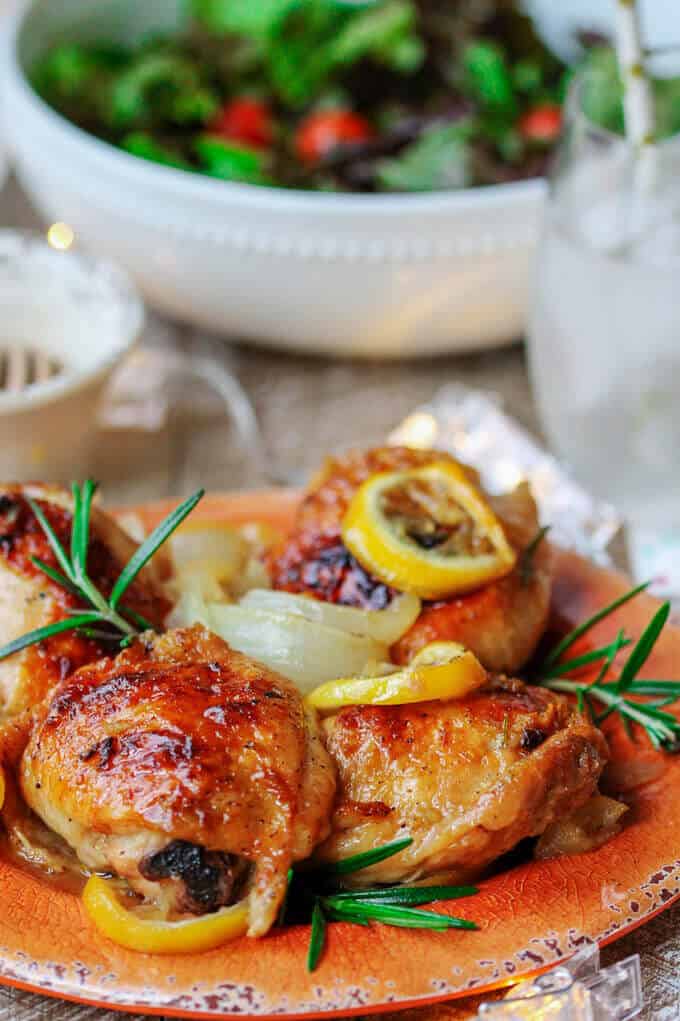  Baked Honey Lemon Chicken with Garlic and Rosemary is a fantastic dish for a date night in. It tastes super delicious, but requires minimal preparation. A win-win situation. #NationalHoneyMonth #SavorGoldenMoments #Ad