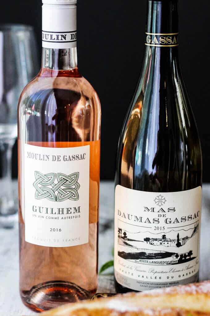 Blond Chocolate-Dipped Pistachio Financier is an amazing dessert which uses this decadent, super unique Blond Chocolate and a silky French butter. #AD #MadeinFrance #MadewithLove