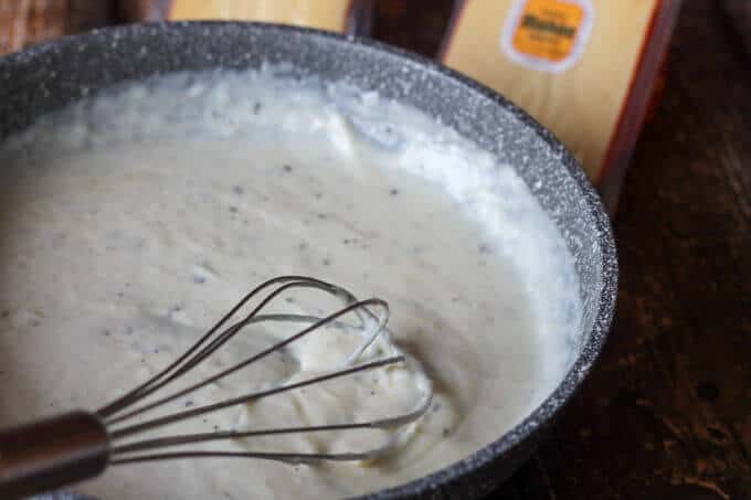 Pan-Seared Ribeye with Cracked Pepper & Mahon Menorca Cheese Sauce is a super easy and quick idea for any Holiday dinner. It just takes 15 minutes, from start to finish. You can’t beat that! #Ad #MahonCheese