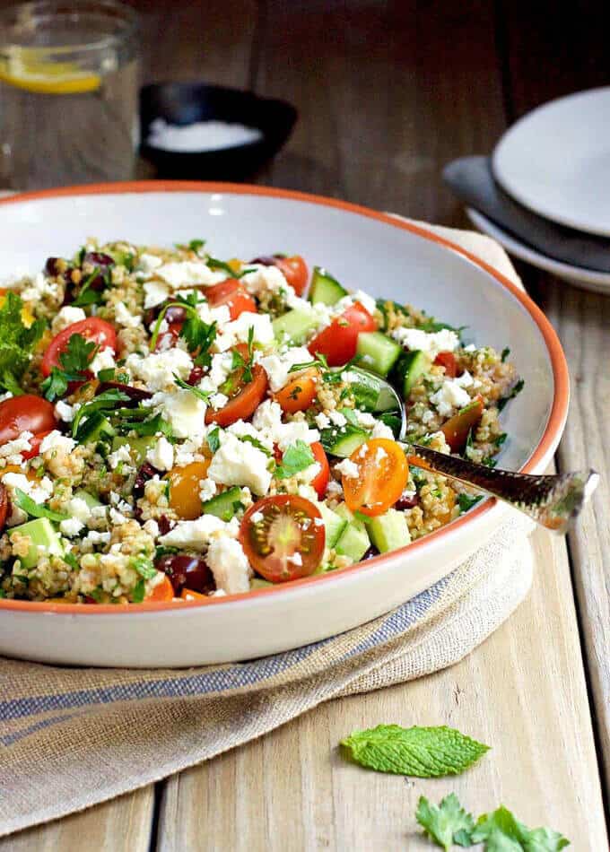 Whether it's a New Year resolution or perhaps a long-term desire to eat healthy, this compilation of 35 Amazing Detox Salads will definitely help you stay on track Amazing Detox Salads
