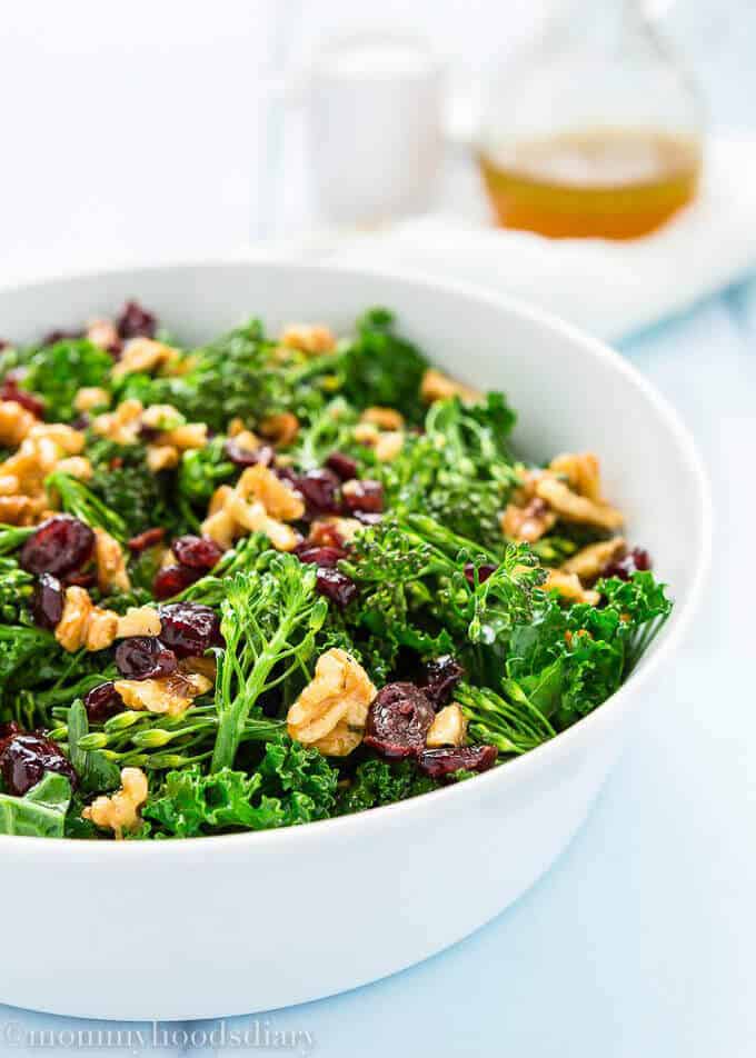 Whether it's a New Year resolution or perhaps a long-term desire to eat healthy, this compilation of 35 Amazing Detox Salads will definitely help you stay on track Amazing Detox Salads