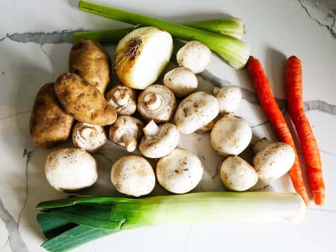 Ingredients for mushroom soup