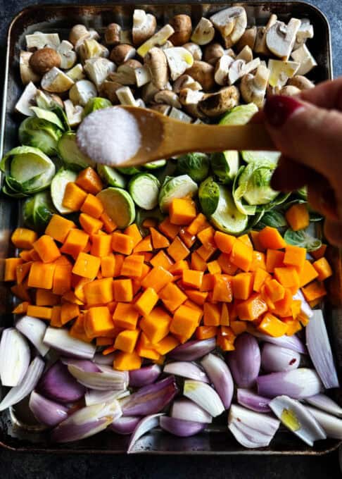 Vegetables are being seasoned